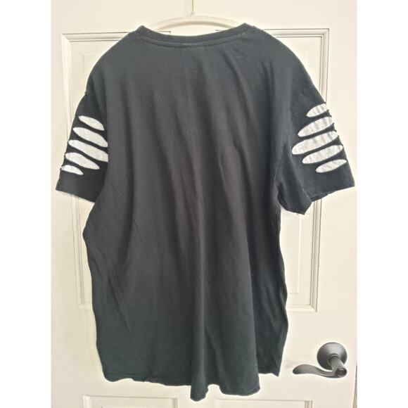 South Pole Y2K THRASHED shirt big  cut design on arms grunge goth size XXL Mens - Picture 5 of 7